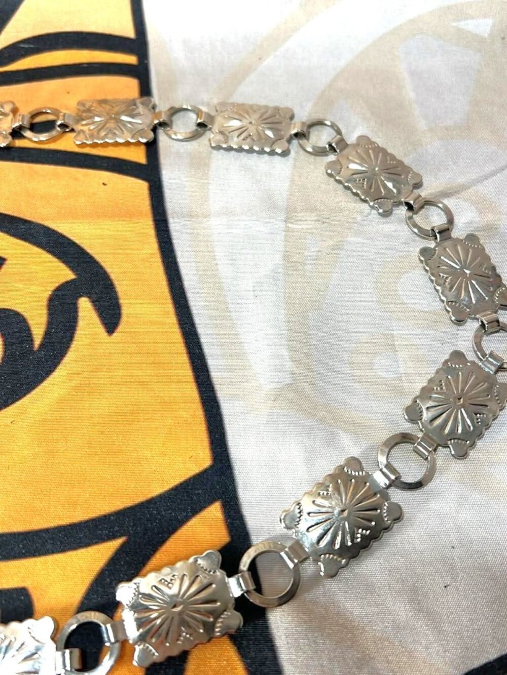 Vintage Silvel Silver Concho Chain Belt – Engraved Plates Western Boho 34” Adjus - Picture 2 of 4